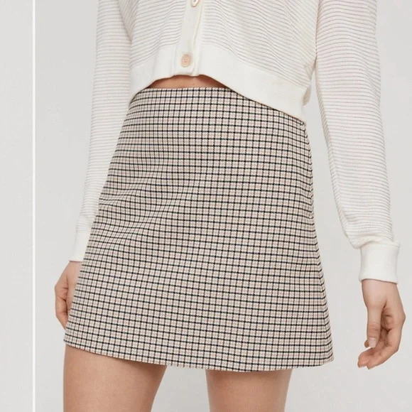 Aritzia Wilfred Classic Mini Skirt - Picture 1 of 2